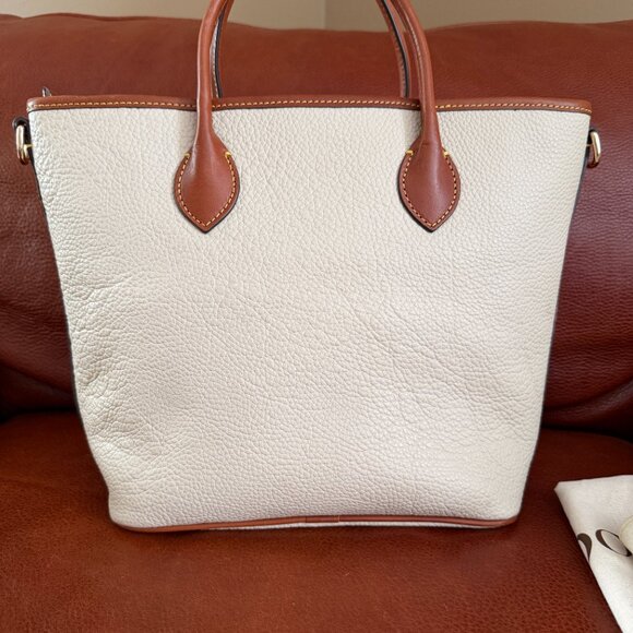 Dooney & Bourke Cream Leather Pebble Grain Handle Tote Bag + Matching Wallet - Picture 4 of 15